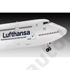 Kép 5/6 - REV-3891 Revell 1:144 Boeing 747-8 Lufthansa New Livery