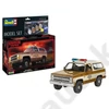 Kép 1/2 - Revell 1:25 Jim Hoppers Chevy Blazer K5: S.Things makett készlet kiegészítőkkel