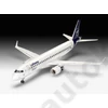 Kép 4/8 - REV-3883 Revell 1:144 Embraer 190 Lufthansa New Livery