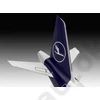 Kép 8/8 - Revell 1:144 Airbus A320neo Lufthansa New Livery repülő makett