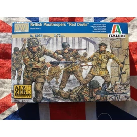 ITA-6034 Italeri 1:72 British Paratroopers makett figura szett