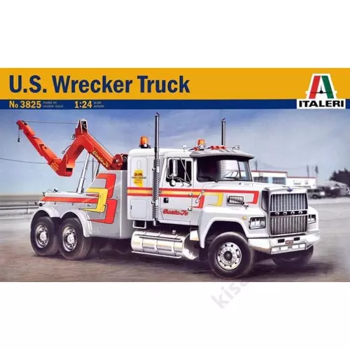 Italeri 1:24 U.S. Wrecker Truck