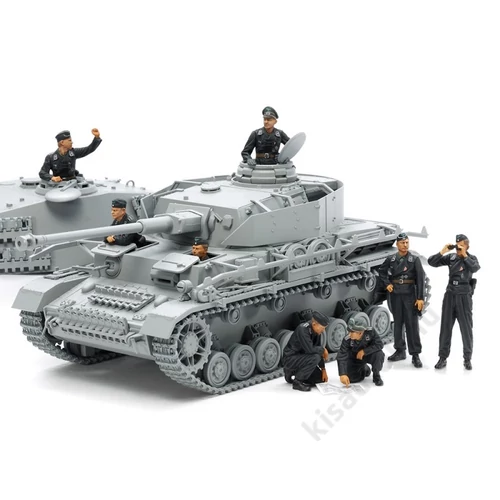 Tamiya 1:35 German Tank Crew Set figurakészlet makett