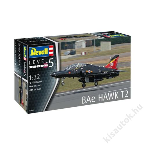 Revell 1:32 BAe Hawk T2 repülő makett
